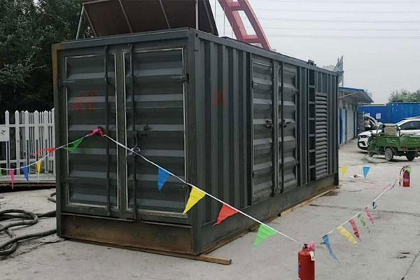 庄浪发电机租赁空气滤清器多久更换一次?